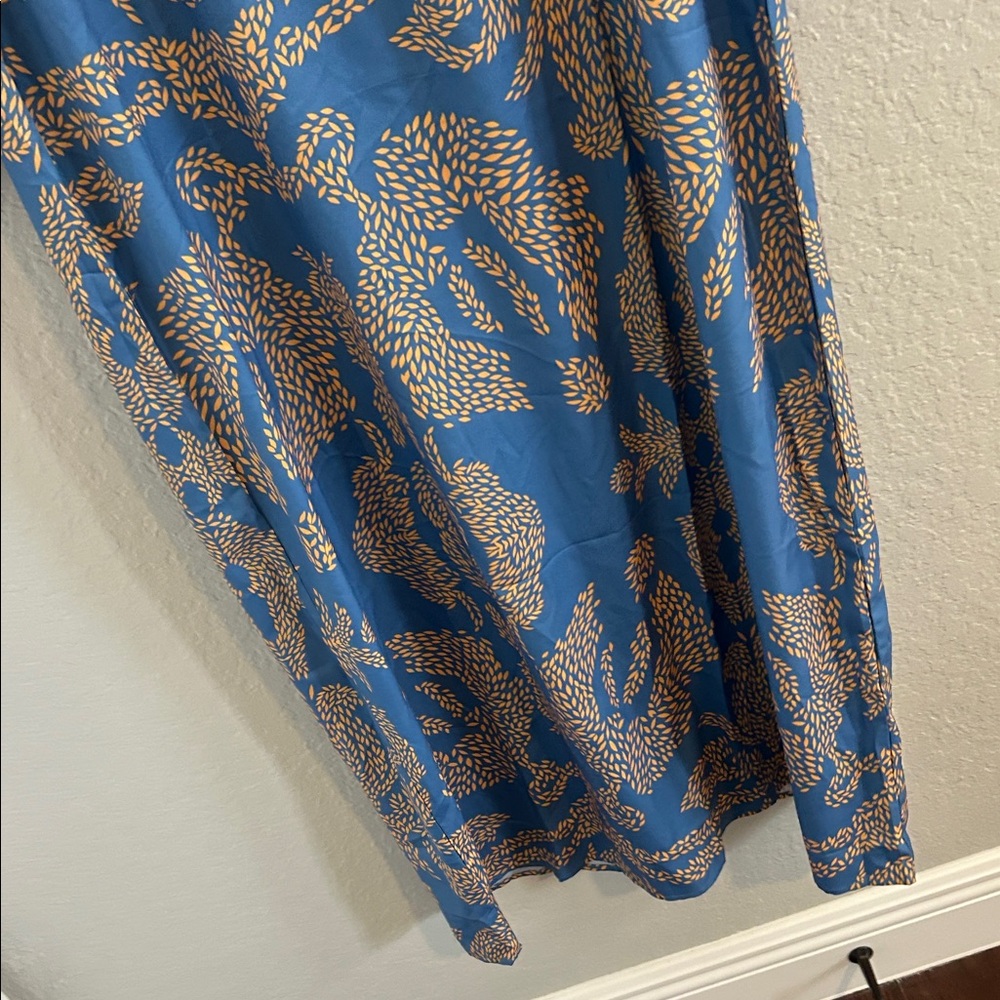 Groovy Blue Patterned sexy Dress - Picture 9 of 13